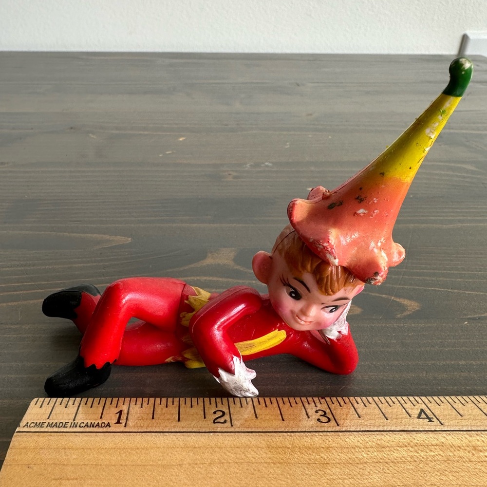 Vintage rubber pixie β€οΈπ§‘ππ - Picture 9 of 9